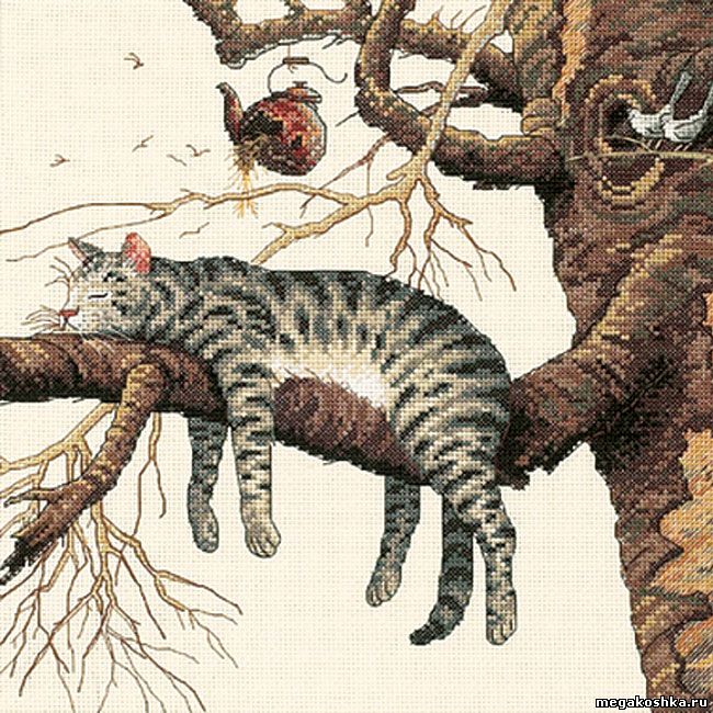 кошка на дереве